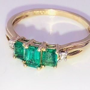 SOLID GOLD AND EMERALDS AND DIAMONDS ONE RING
